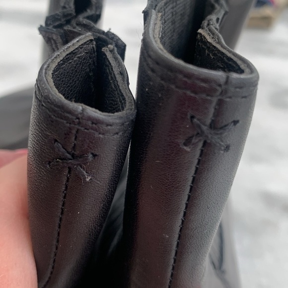 Rag & Bone Rover Chelsea Ankle Boots Pointed
2” heel - Picture 6 of 6